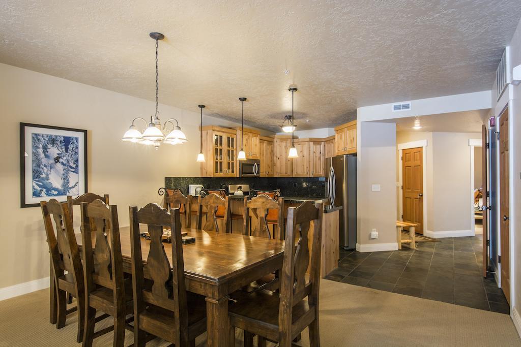 Town Point Condos By Park City Vacations Номер фото